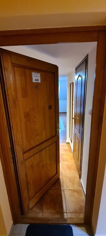 Gyulai Fuerdoe Apartman Extérieur photo