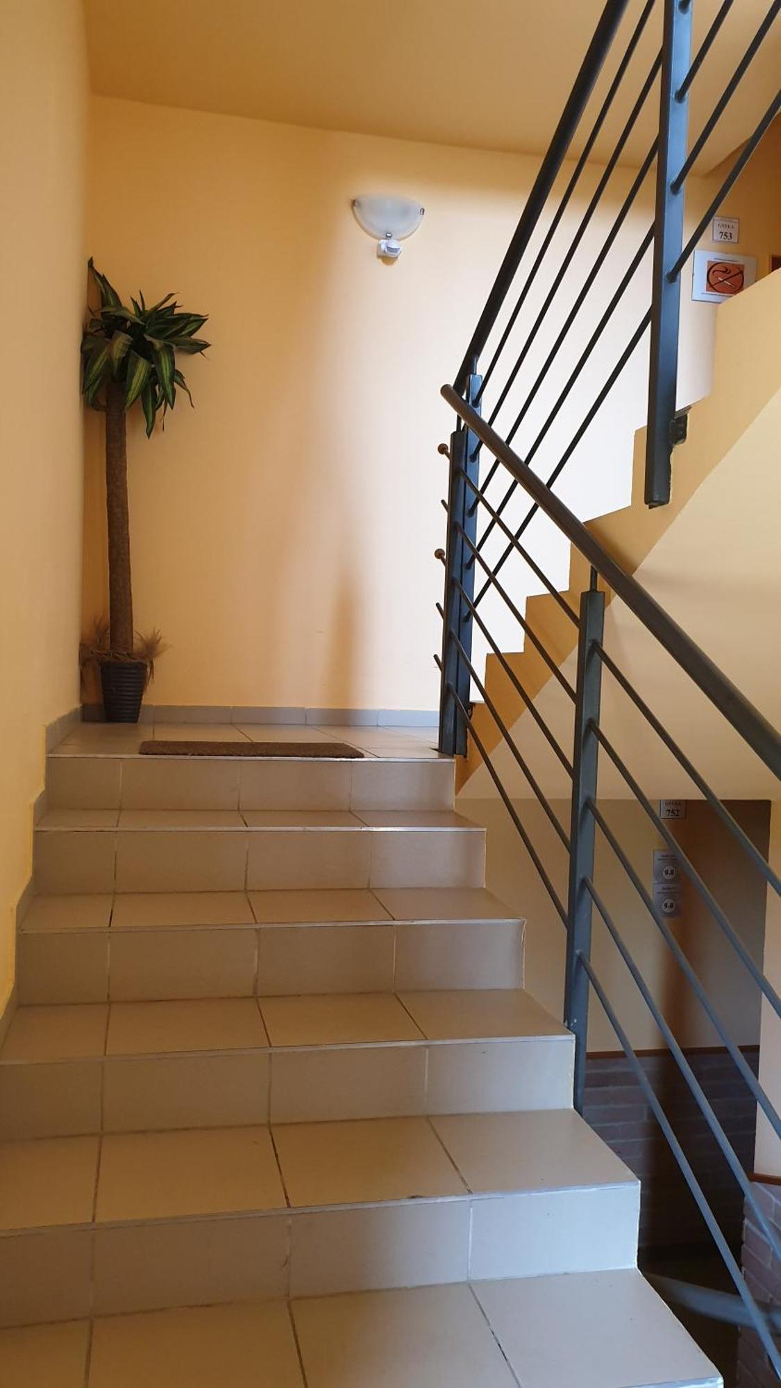 Gyulai Fuerdoe Apartman Extérieur photo